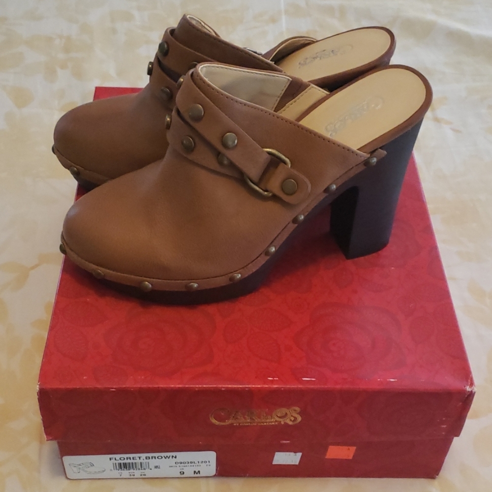 Carlos Santana Brown clog booties
